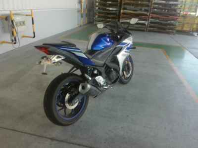 Yamaha YZF-R25 2015