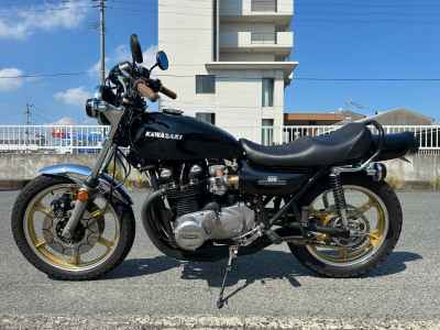 Kawasaki Z1 900 Super Four 2025