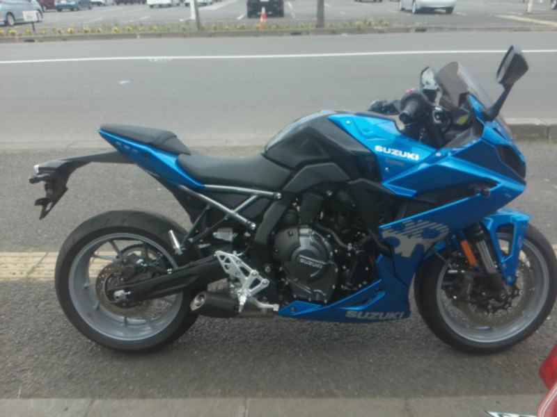 Suzuki GSX-8R 2024