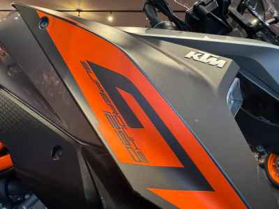 KTM 1290 Super Duke GT 2017