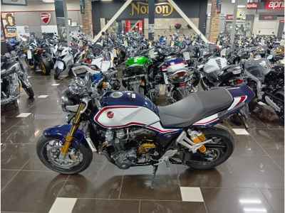 Honda CB1300SF 2023