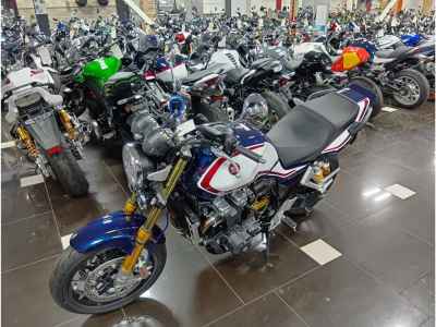 Honda CB1300SF 2023