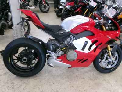 Ducati Panigale V4R 2023