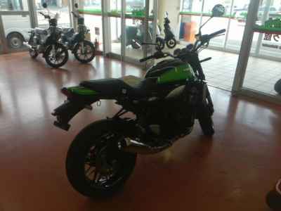 Kawasaki Z900RS 2024