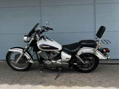 Yamaha XVS250 Drag Star