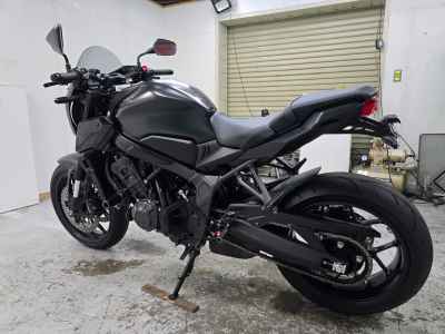 Honda CB650R 2023