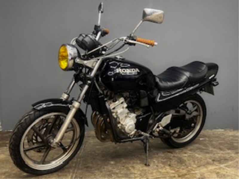 Honda CB250 Jade