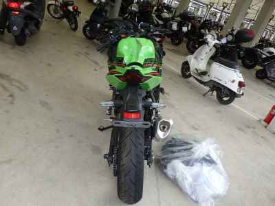 Kawasaki Ninja ZX-25R SE