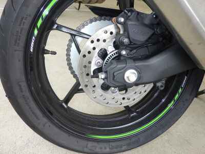 Kawasaki Ninja ZX-25R SE