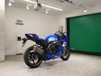 Suzuki GSX-R750