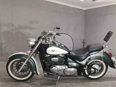 Suzuki Intruder 400 Classic 2011