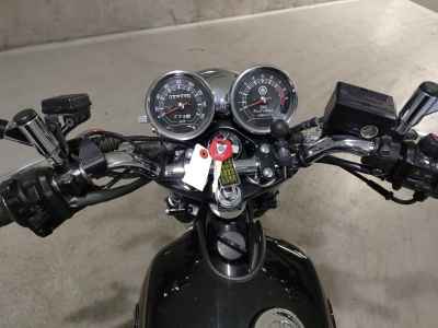 Yamaha SR400 2021
