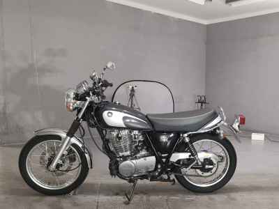Yamaha SR400 2021
