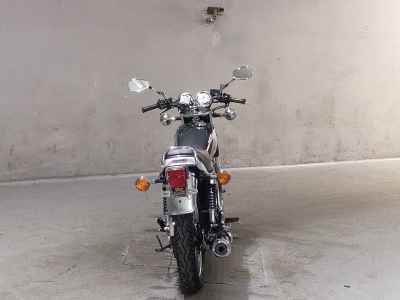 Yamaha SR400 2021