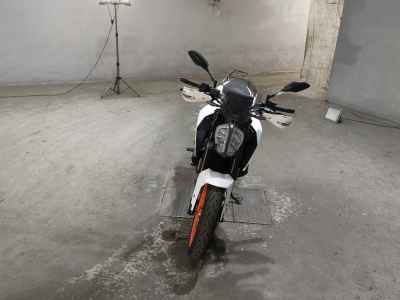 KTM 390 Duke 2021