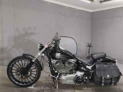 Harley-Davidson Breakout FXSB1690 2017