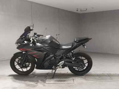 Yamaha YZF-R25 2017