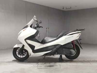 Honda Forza SI 2013