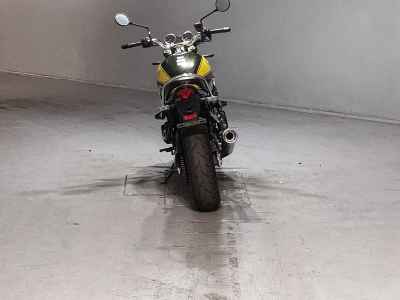 Kawasaki Z900RS 2024