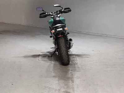 Suzuki Gladius SFV400 2010