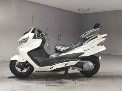 Suzuki Skywave 250S