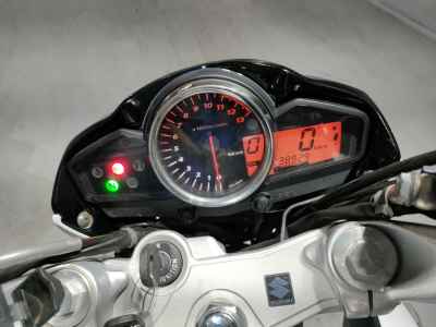 Suzuki GSR250