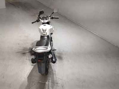 Suzuki GSR250