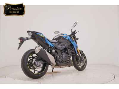 Suzuki GSX-S750 2021