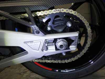 BMW M1000RR 2025