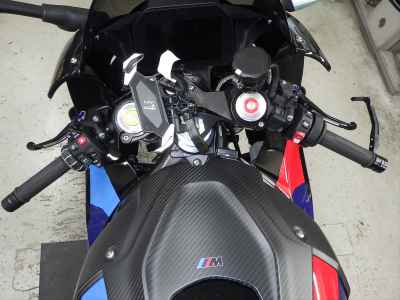 BMW M1000RR 2025
