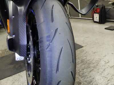 BMW M1000RR 2025