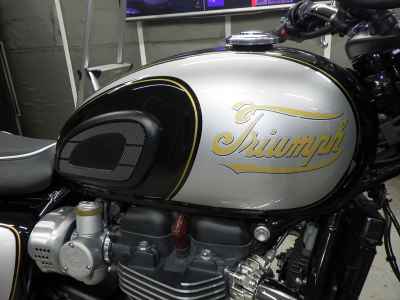 Triumph Bonneville T120 2025