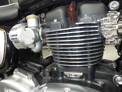 Triumph Bonneville T120 2025