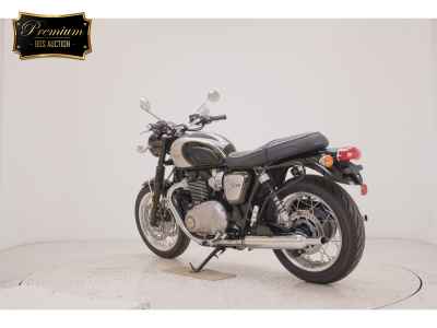 Triumph Bonneville T120 2025