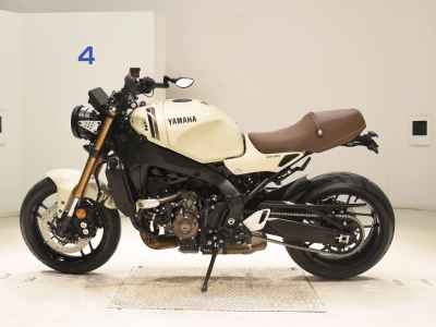 Yamaha XSR900 2025
