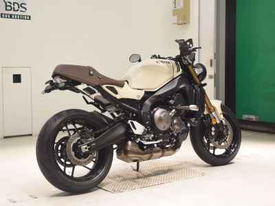 Yamaha XSR900 2025