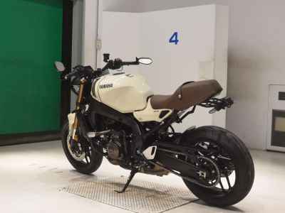 Yamaha XSR900 2025