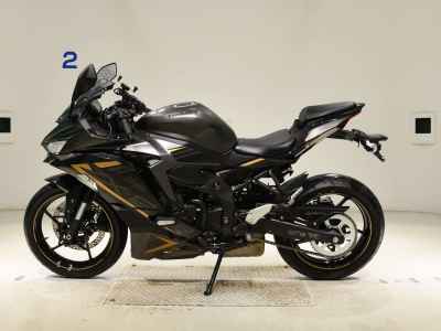 Kawasaki Ninja ZX-25R 2022