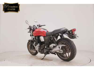 Honda CB1100RS 2022