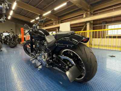 Harley-Davidson Breakout FXBRS1870 2021