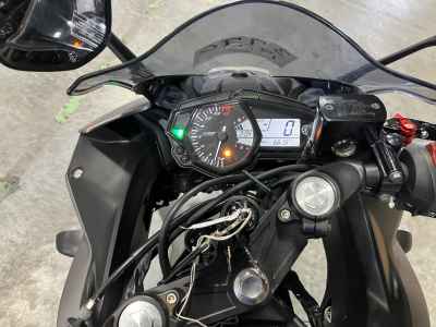 Yamaha YZF-R25 2016