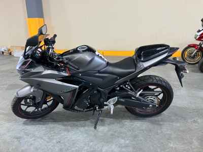 Yamaha YZF-R25 2016