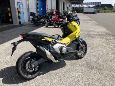 Honda X-Adv 750 2025
