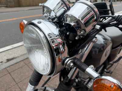 Yamaha SR400 2021