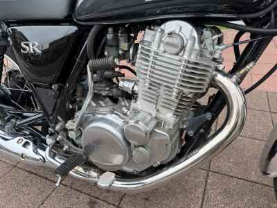 Yamaha SR400 2021