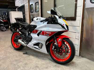 Yamaha YZF-R7 2023