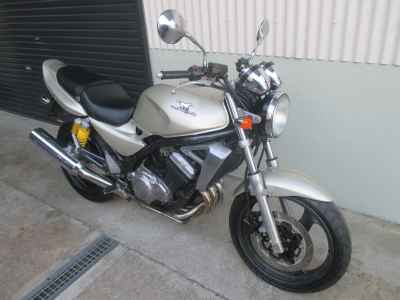 Kawasaki Balius ZR250