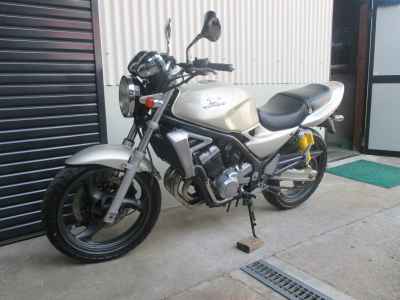 Kawasaki Balius ZR250