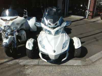 Can-Am Spyder RT-S 2014