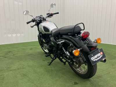 Benelli Imperiale 400 2022